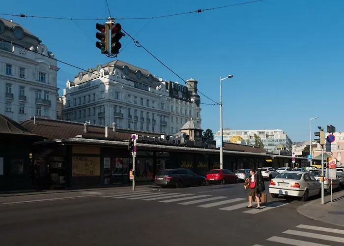 Let it be Vienna U1, U2, U4 Karlsplatz Oper