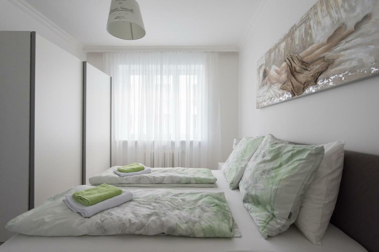 Let It Be U1, U2, U4 Karlsplatz Oper Apartament *