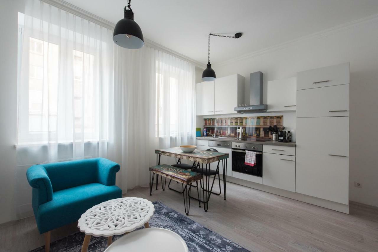 Let It Be U1, U2, U4 Karlsplatz Oper Apartament *